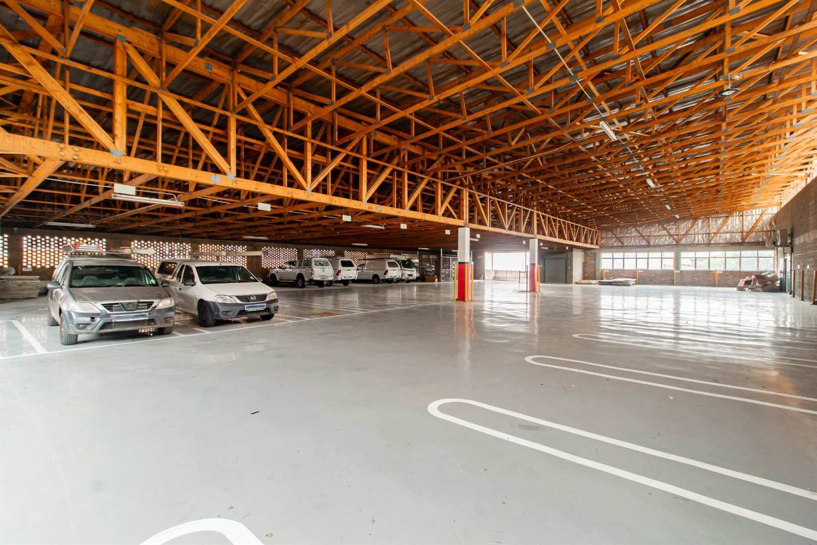 12141  m² Commercial space in Albertville photo number 6