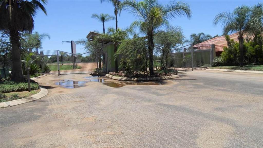 799 m² Land available in Bela-Bela (Warmbaths) photo number 3