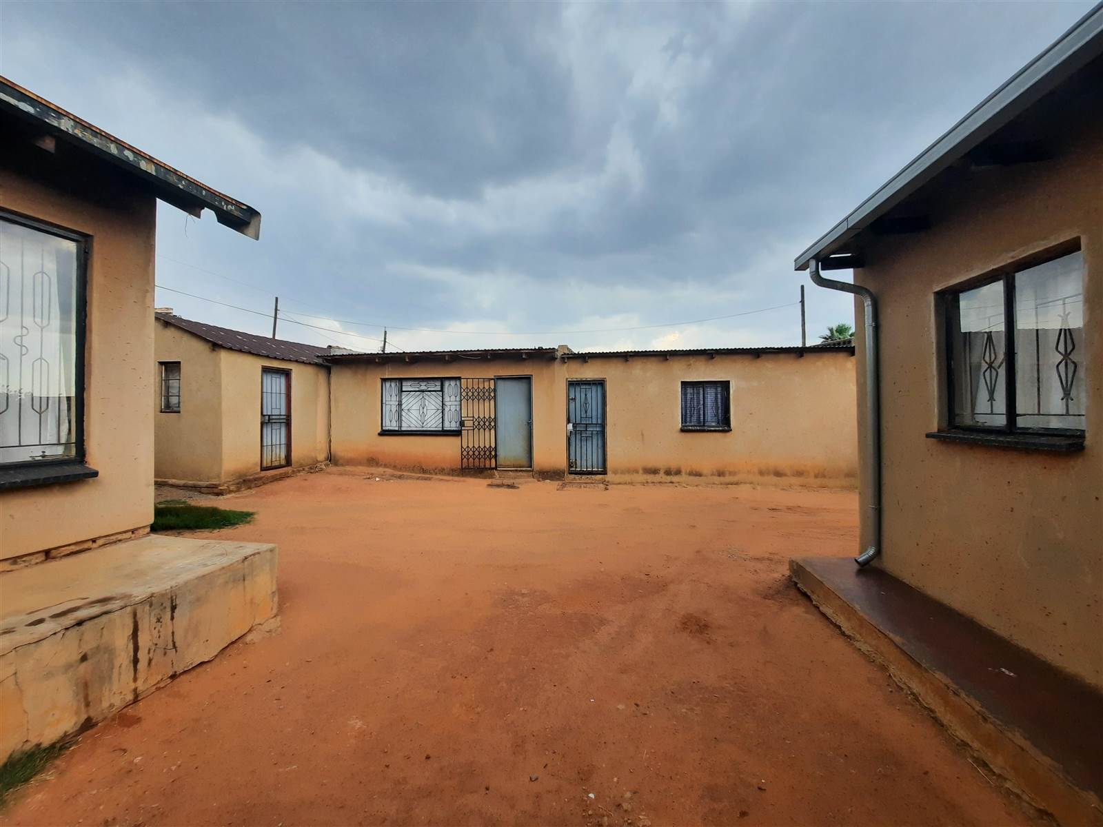 2 Bed House in Tembisa photo number 24