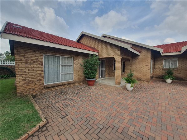 4 Bedroom House