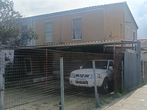 3 Bedroom House 3 Bedroom House