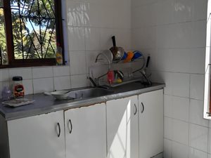 2 Bed Apartment in Red Hill