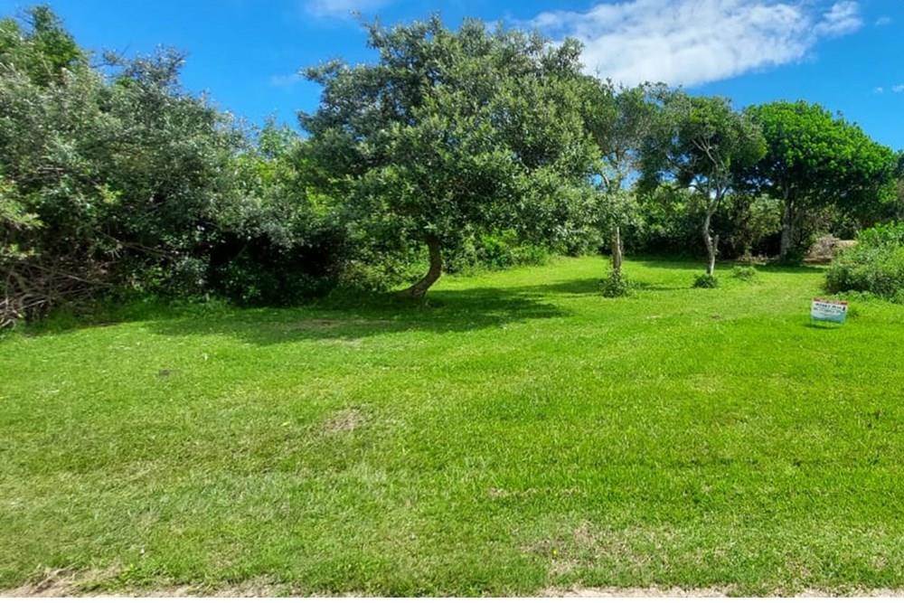 839 m² Land available in Cintsa photo number 1