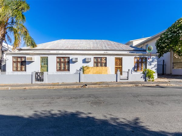 680  m² Commercial space in Paarl