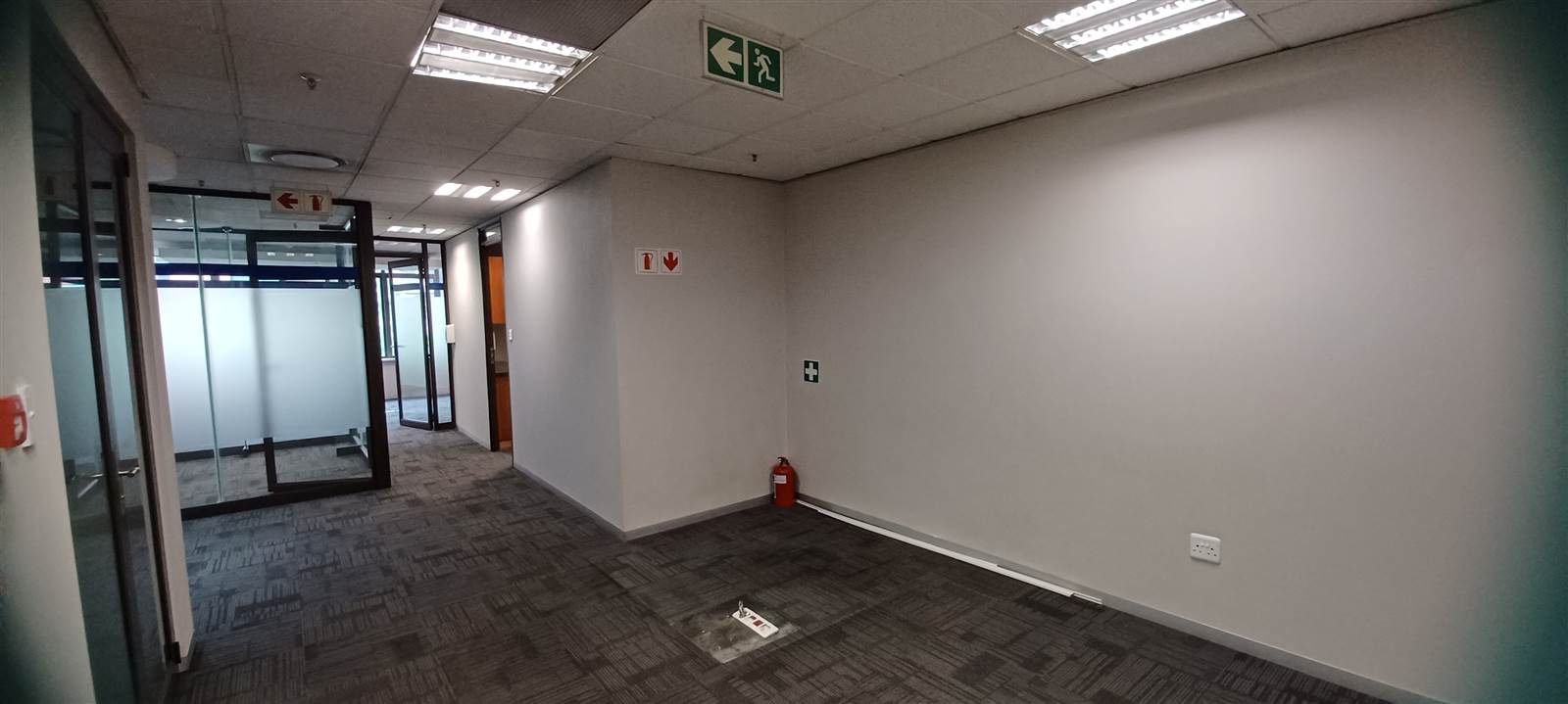 296  m² Commercial space in Melrose Arch photo number 3