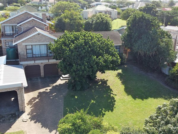 8 Bed House in Port Alfred