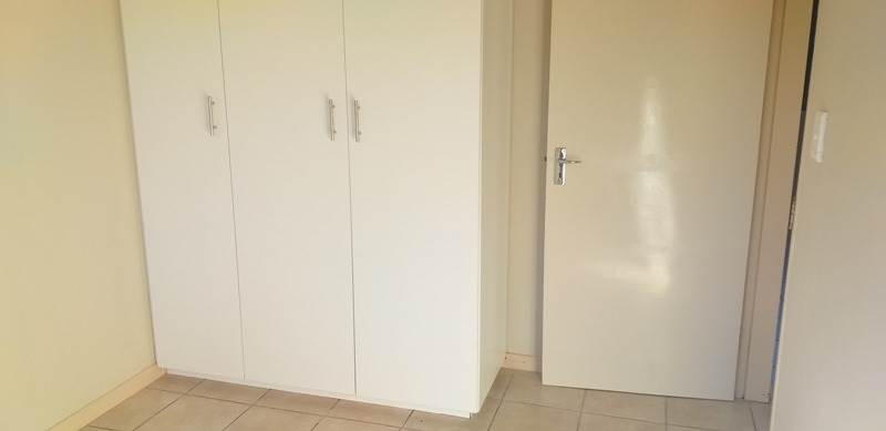 2 Bed Townhouse in Kathu photo number 6
