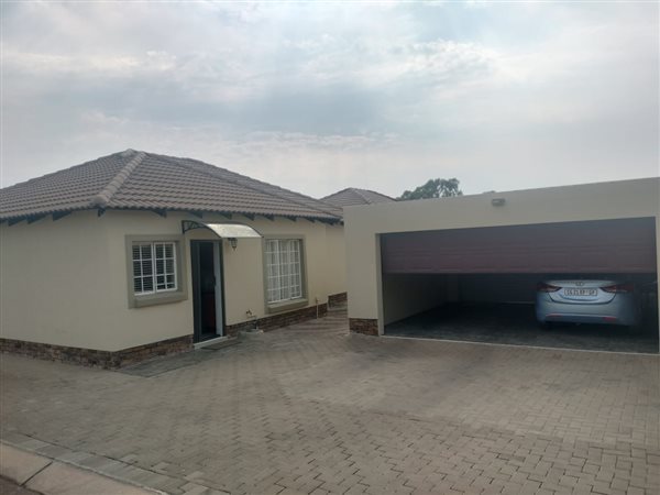 3 Bed House in Magaliesberg Country Estate