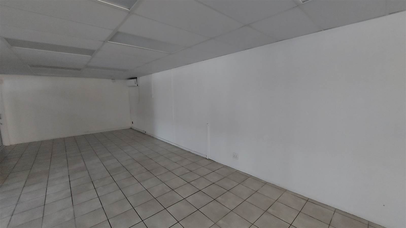 520  m² Commercial space in Sidwell photo number 19