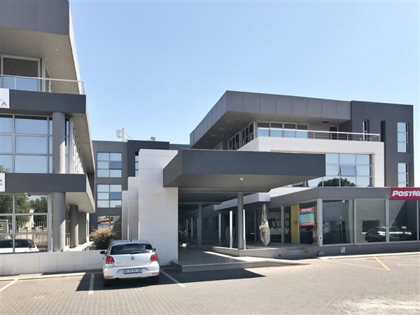 361  m² Office Space