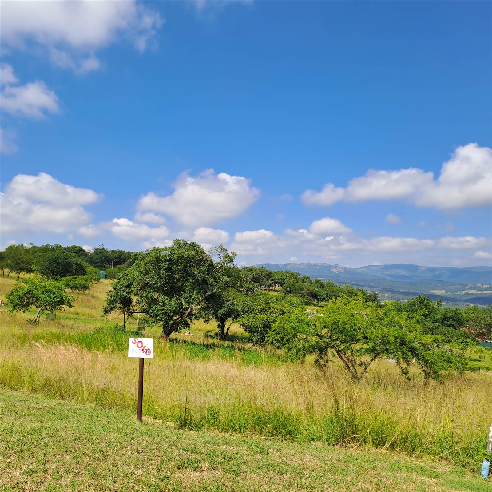 869 m² Land available in Sonheuwel photo number 5