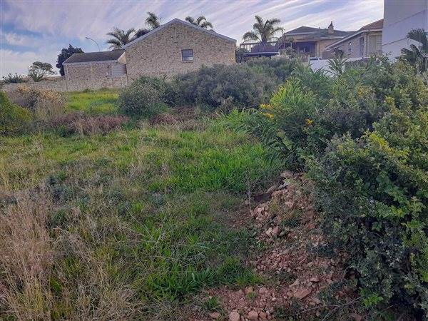 732 m² Land available in Wavecrest photo number 1