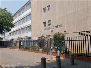 2 Bed Apartment in Booysens