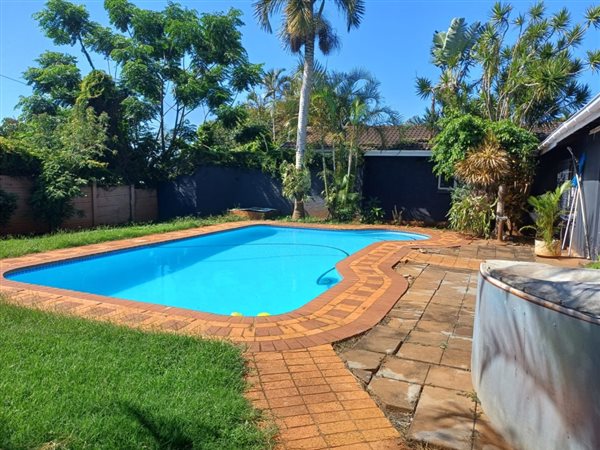 6 Bed House in Nyala Park