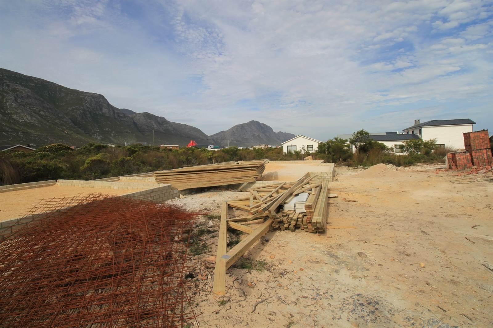 800 m² Land available in Bettys Bay photo number 11