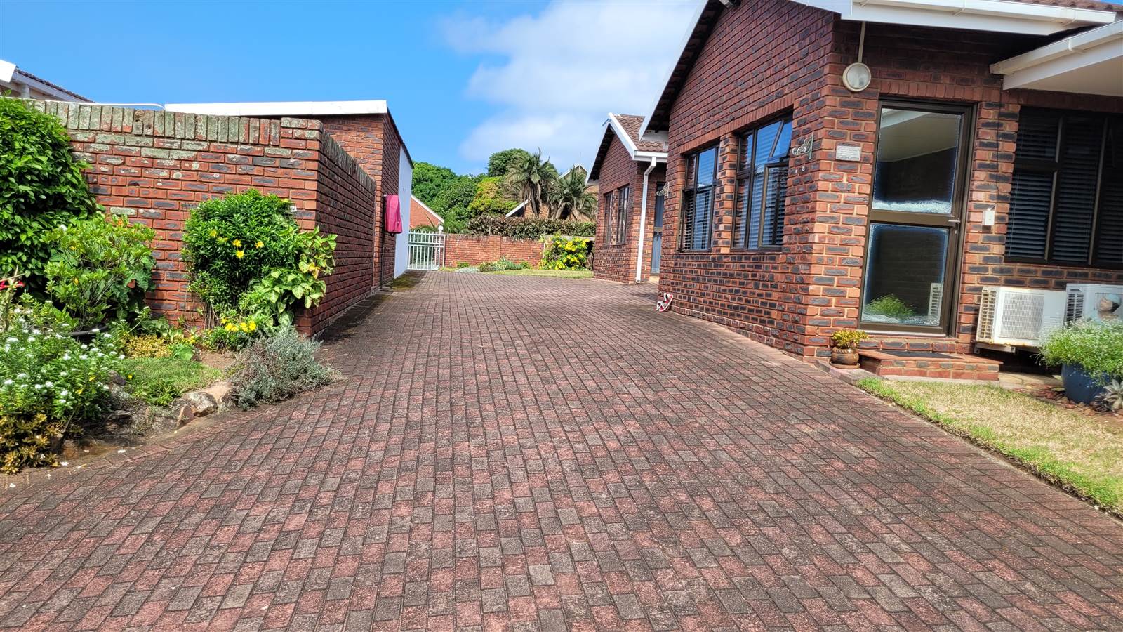 3 Bed House in Scottburgh Central photo number 24