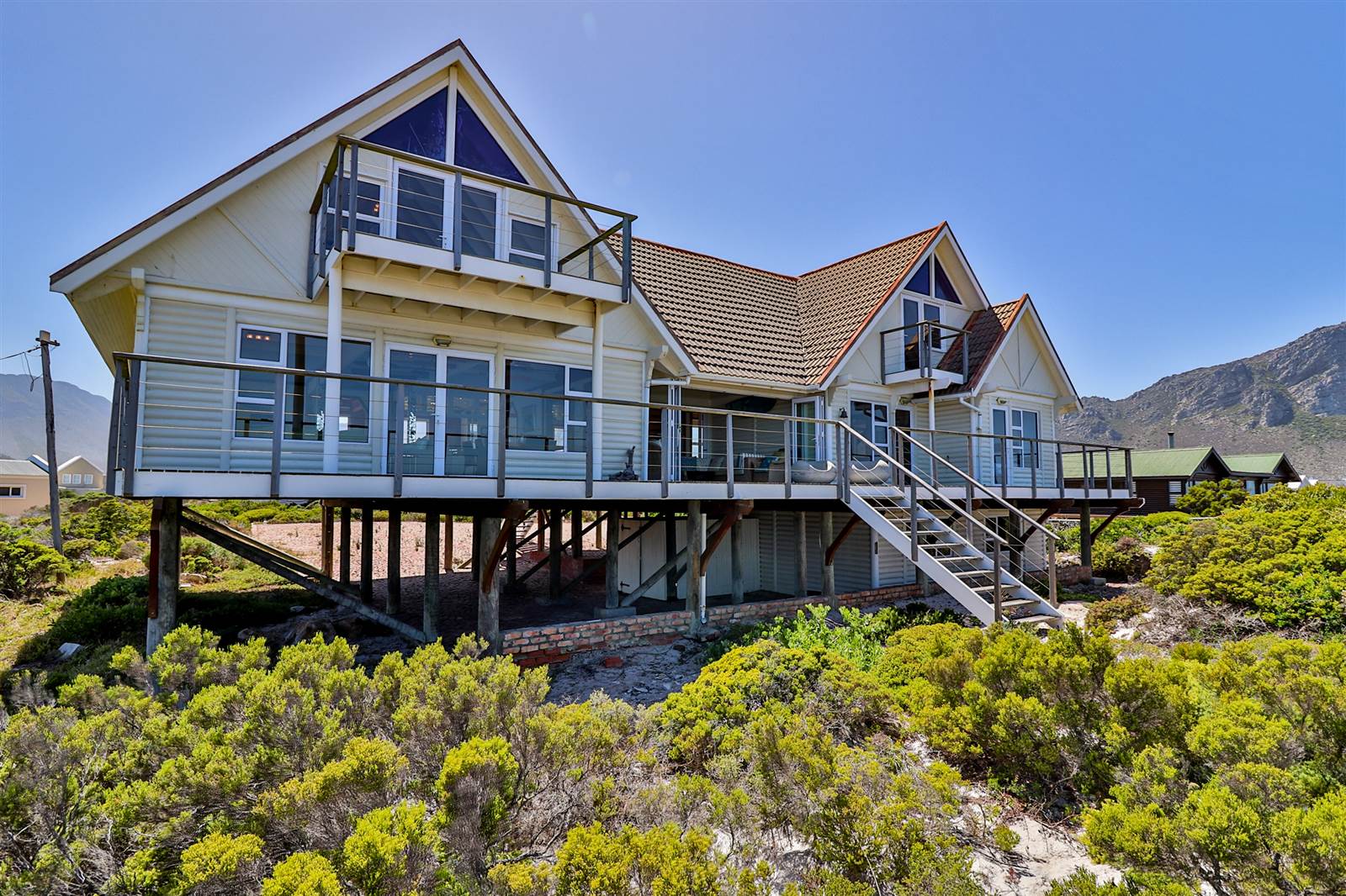4 Bed House in Pringle Bay photo number 1