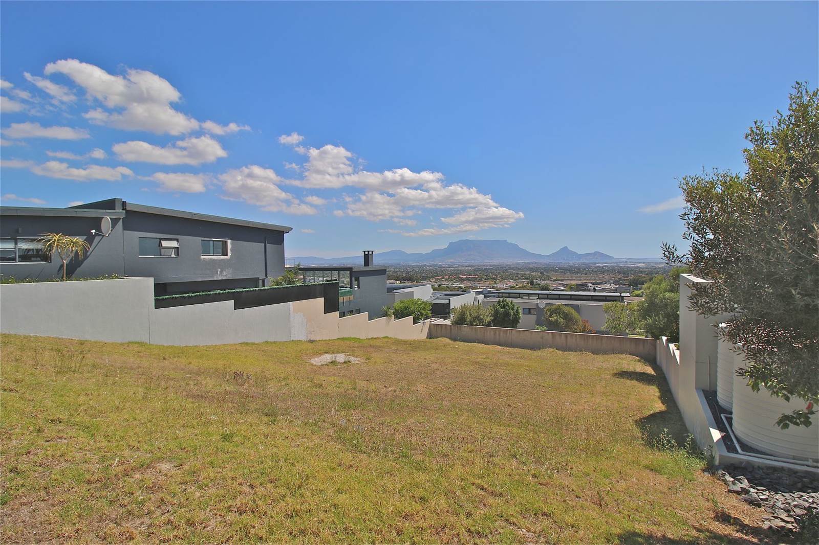 823 m² Land available in Plattekloof photo number 12