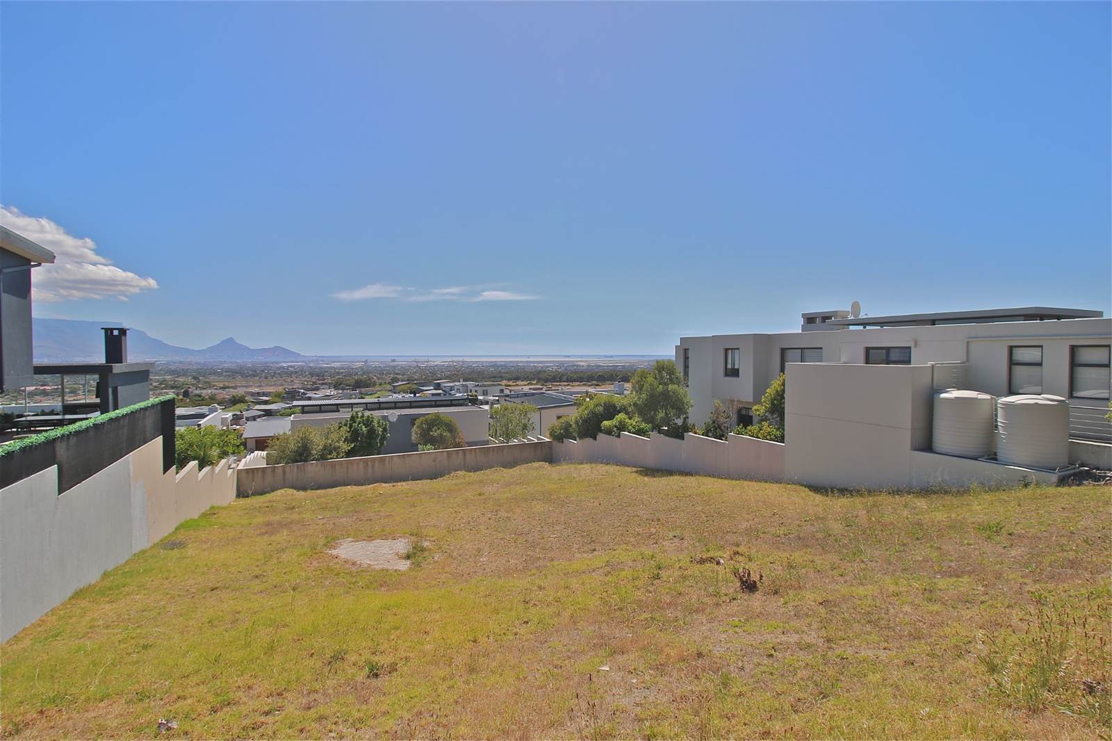 823 m² Land available in Plattekloof photo number 10