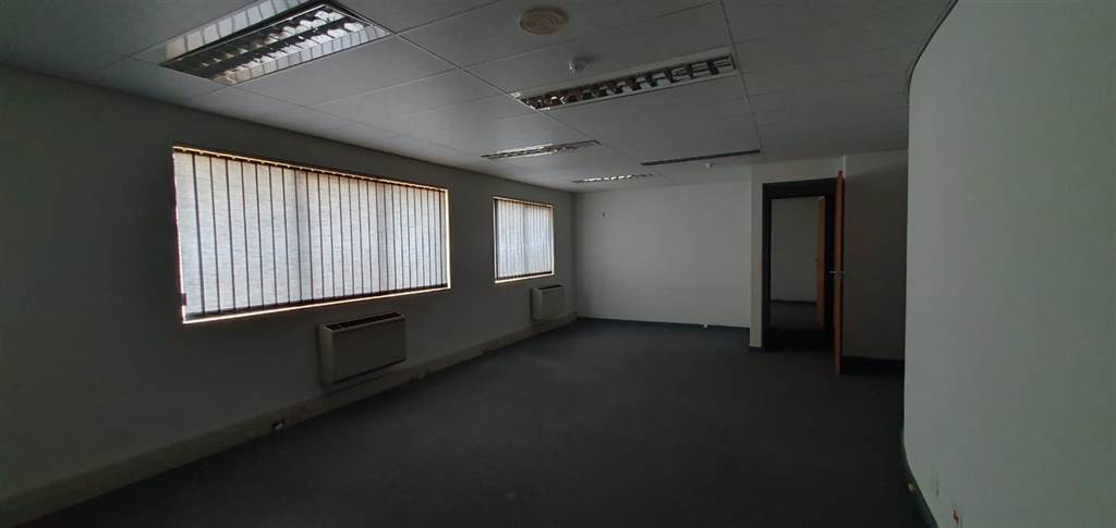 2100  m² Commercial space in Lydiana photo number 22