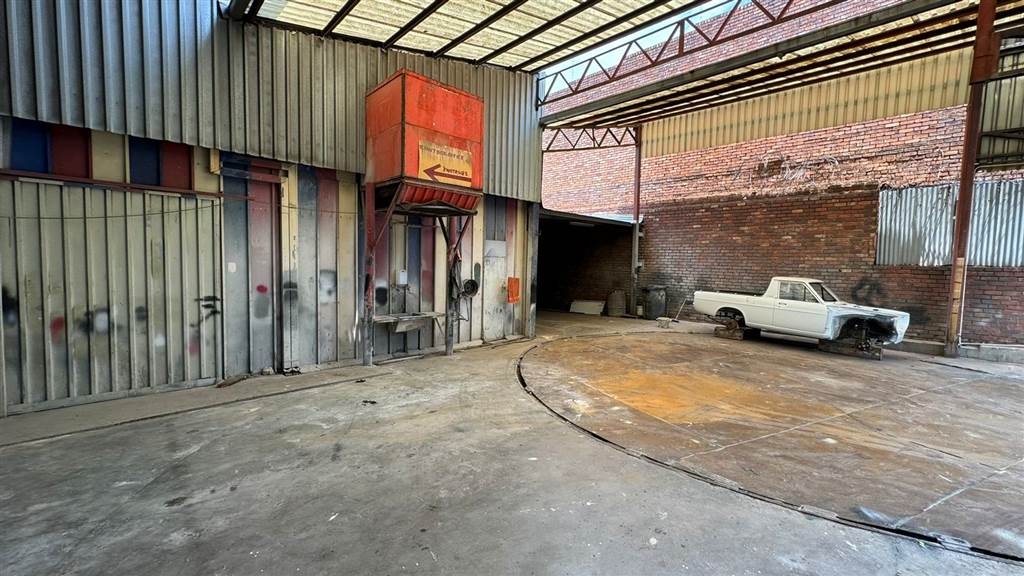 900  m² Industrial space in Pretoria West photo number 6