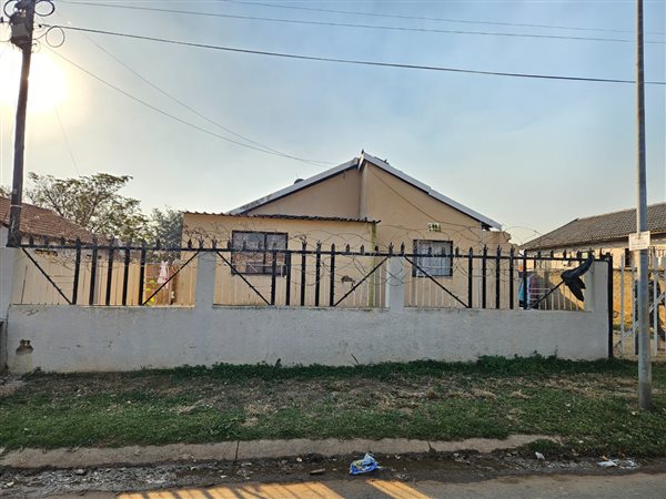 3 Bedroom House 3 Bedroom House