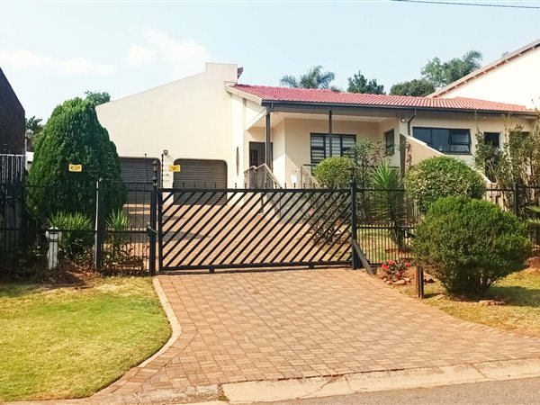 4 Bedroom House 4 Bedroom House
