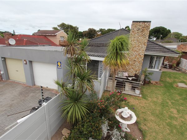 3 Bedroom House 3 Bedroom House