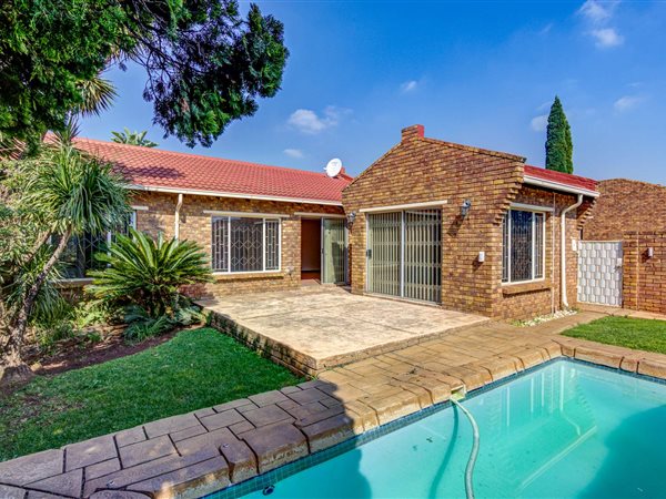 3 Bedroom Townhouse