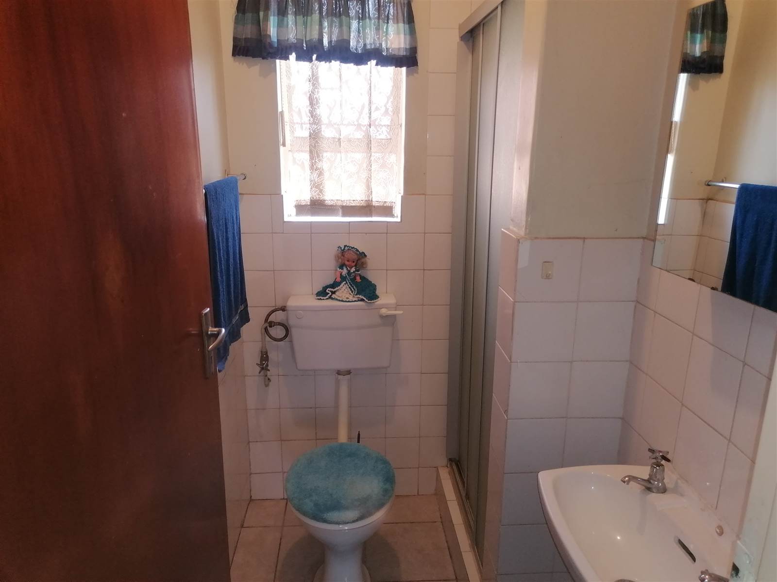 4 Bed House in Barry Hertzog Park photo number 20