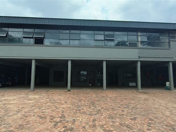 2500  m² Industrial space in Waltloo