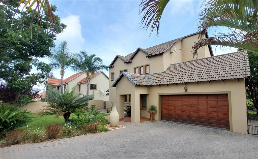4 Bed House in Brooklands Lifestyle Estate photo number 2