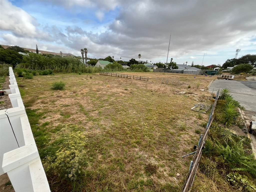 1100 m² Land available in Darling photo number 4