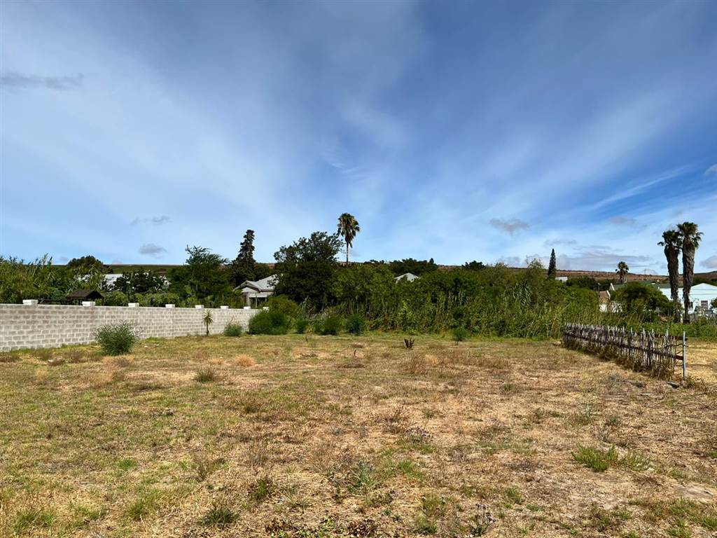 1100 m² Land available in Darling photo number 2