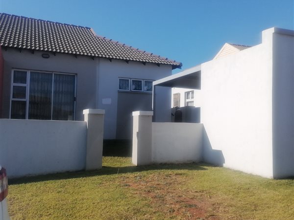 3 Bedroom Townhouse 3 Bedroom Townhouse