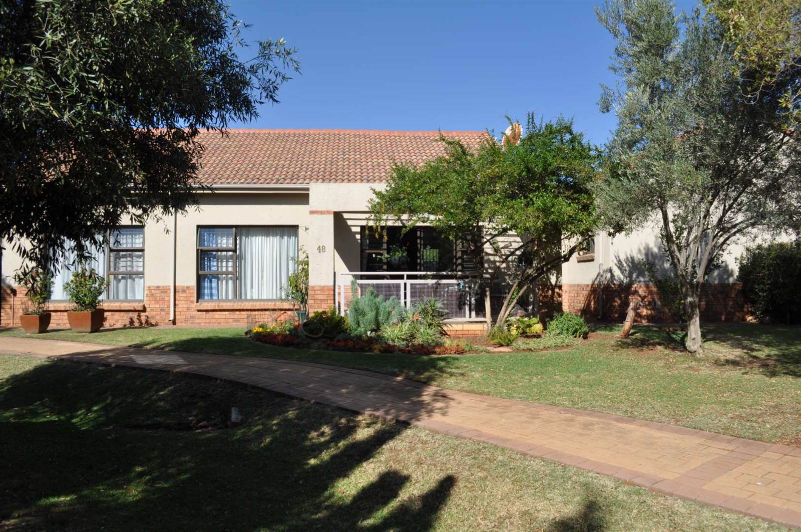 2 Bed House for sale in Hazeldean (Silverlakes Surroundings) | T4662139 ...