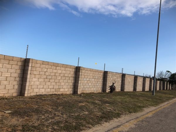 1 300 m² Land 1 300 m² Land