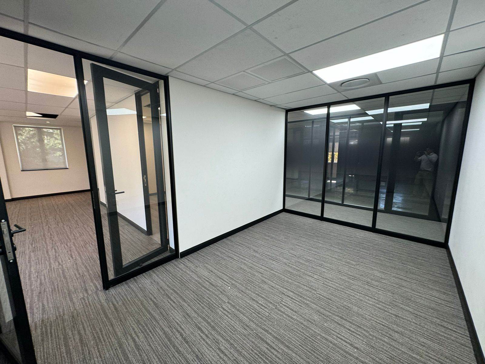 93  m² Commercial space in Sandown photo number 29
