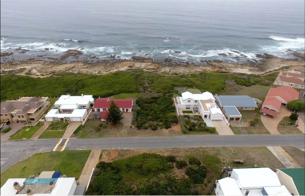 720 m² Land available in Jongensfontein photo number 3