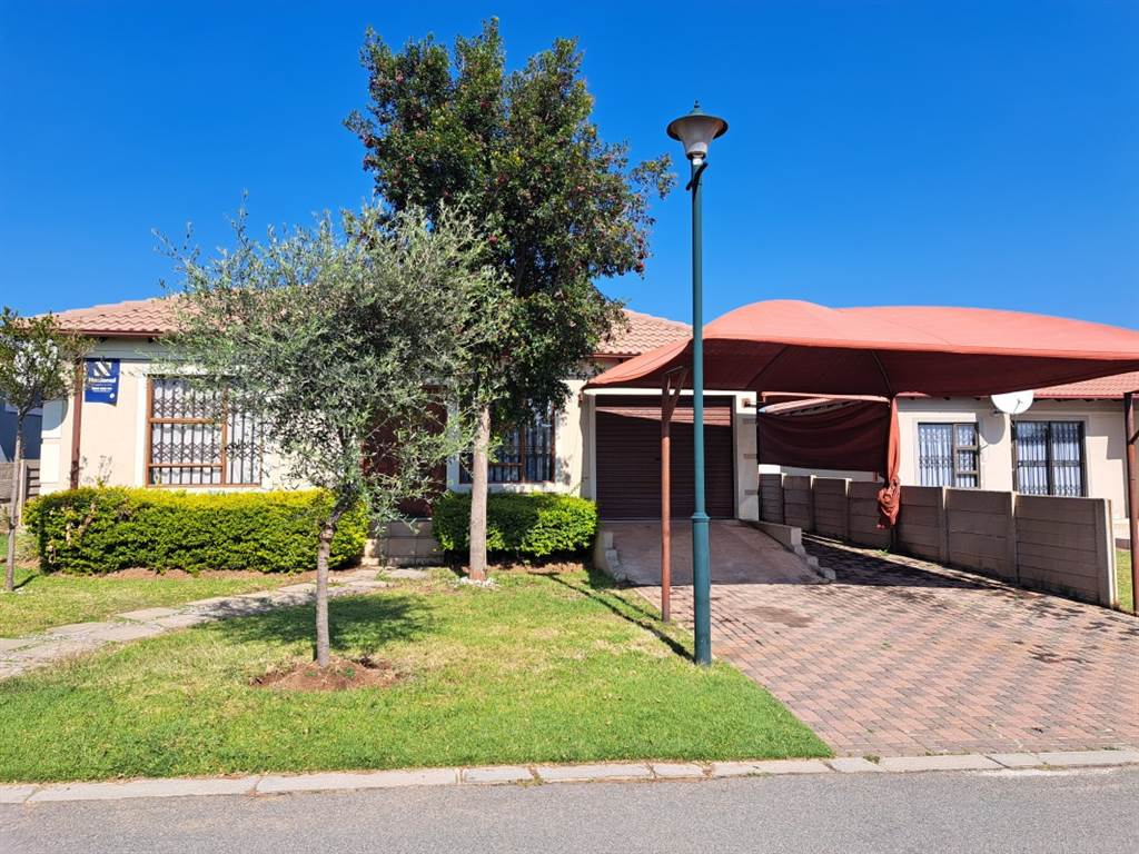 2 Bed House in Jukskei View photo number 14
