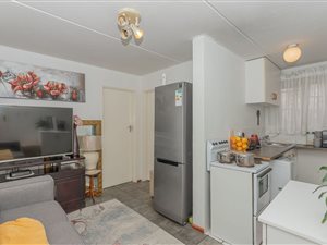 1 Bed Apartment in Edenglen