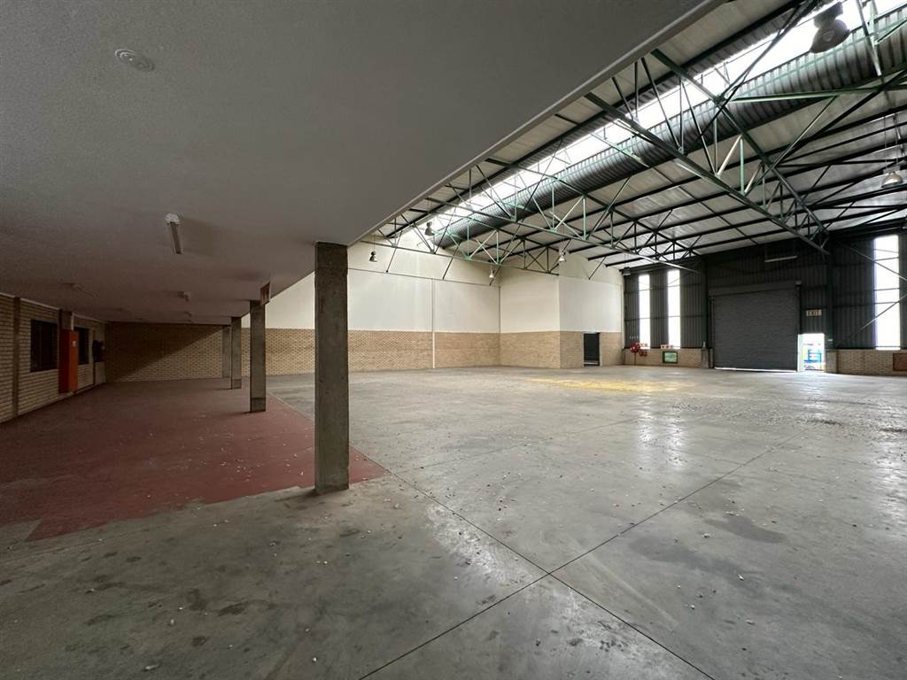 1715  m² Commercial space in Randjespark photo number 13