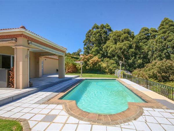 4 Bedroom House 4 Bedroom House