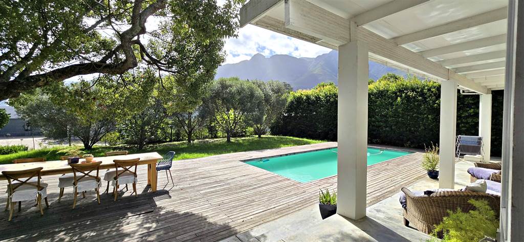 4 Bed House in Swellendam photo number 23