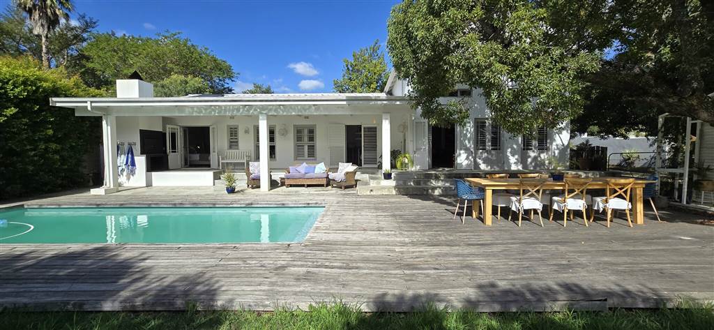 4 Bed House in Swellendam photo number 24