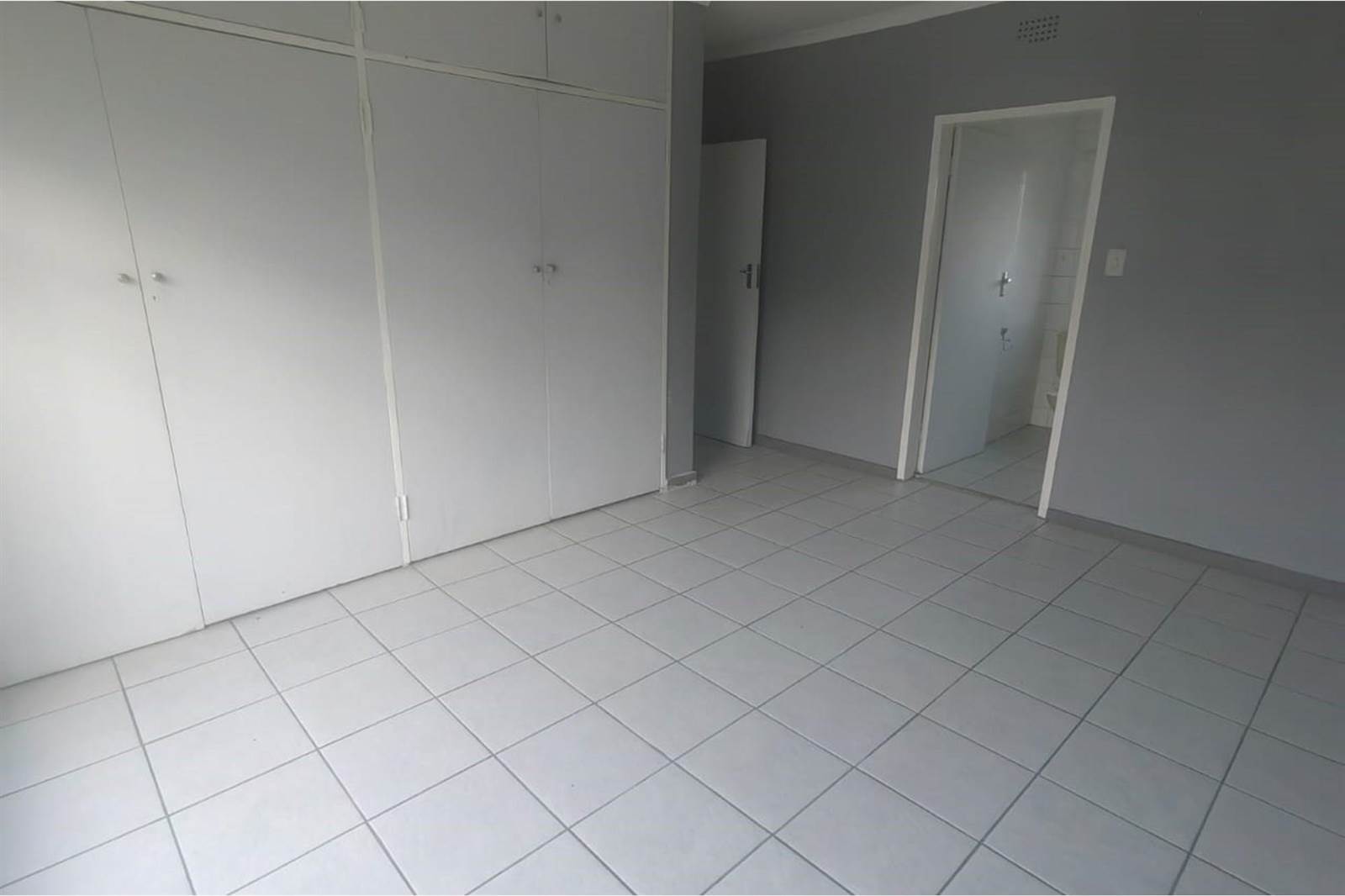 3 Bed House in Vanderbijlpark SE photo number 12