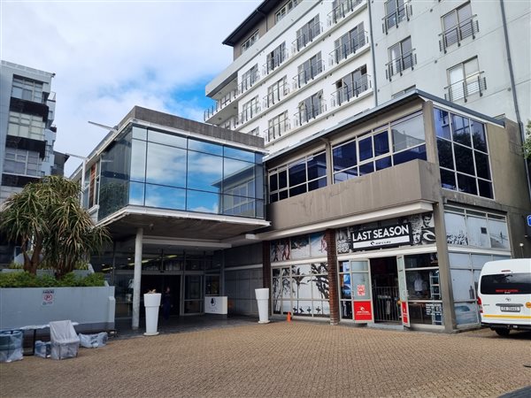 228  m² Commercial space
