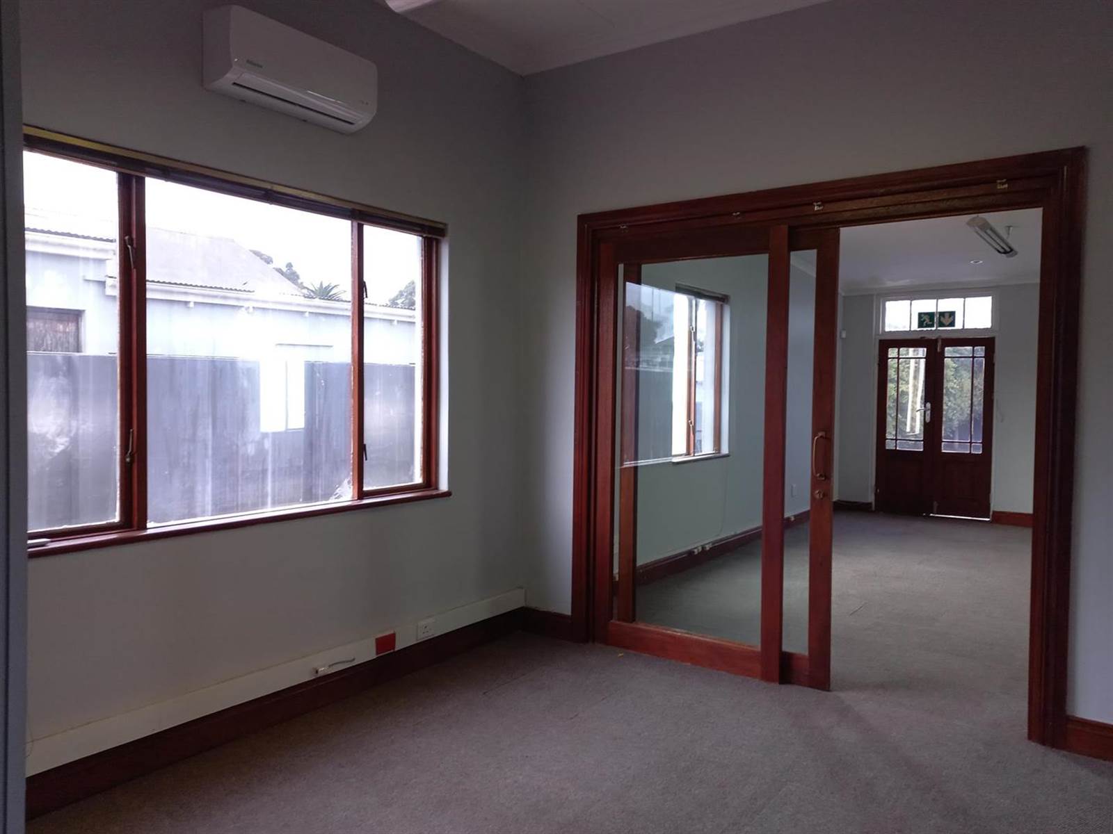 354  m² Office Space in Walmer photo number 7