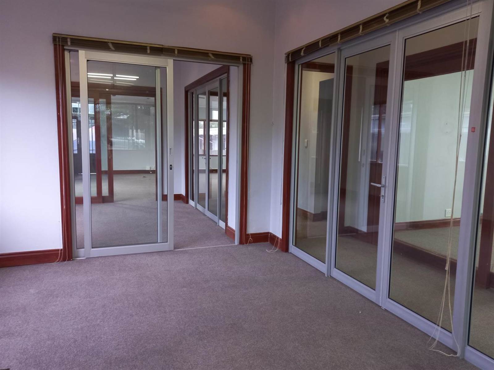 354  m² Office Space in Walmer photo number 6