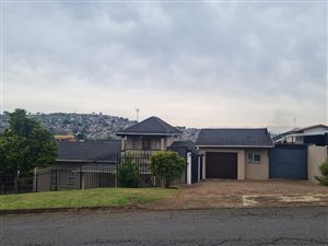 3 Bed House in Bombay Heights